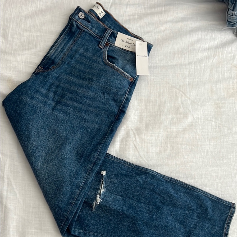 Abercrombie mom jeans high rise